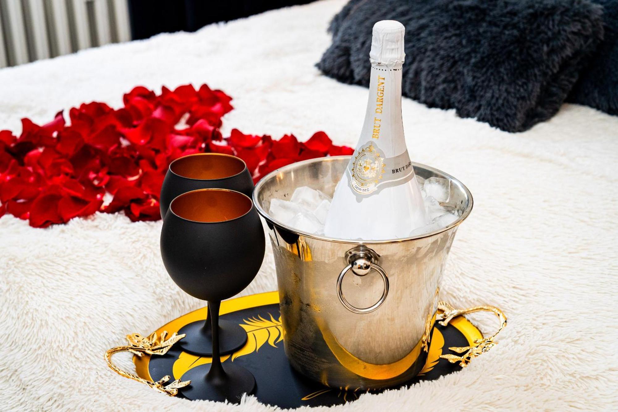 Grand Luxury Gold * Praga